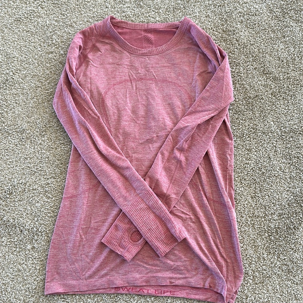 Lululemon Swiftly Tech Shimmer Violet Red Size 10 - image 1